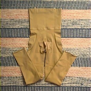 Yahaira shapewear size small